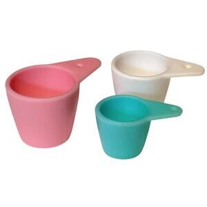 American Girl MEASURING CUPS Set 3 Baking Accessories Pink Green White Stacking